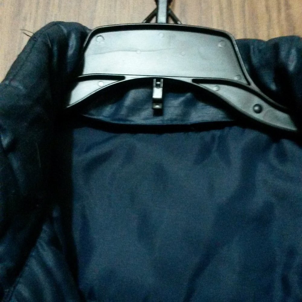 Puffed Vest With Snaps - Picture 8 of 16